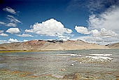 Ladakh - Tso-Kar lake, surrounded by white salt deposits that contrast with the blue of the waters.